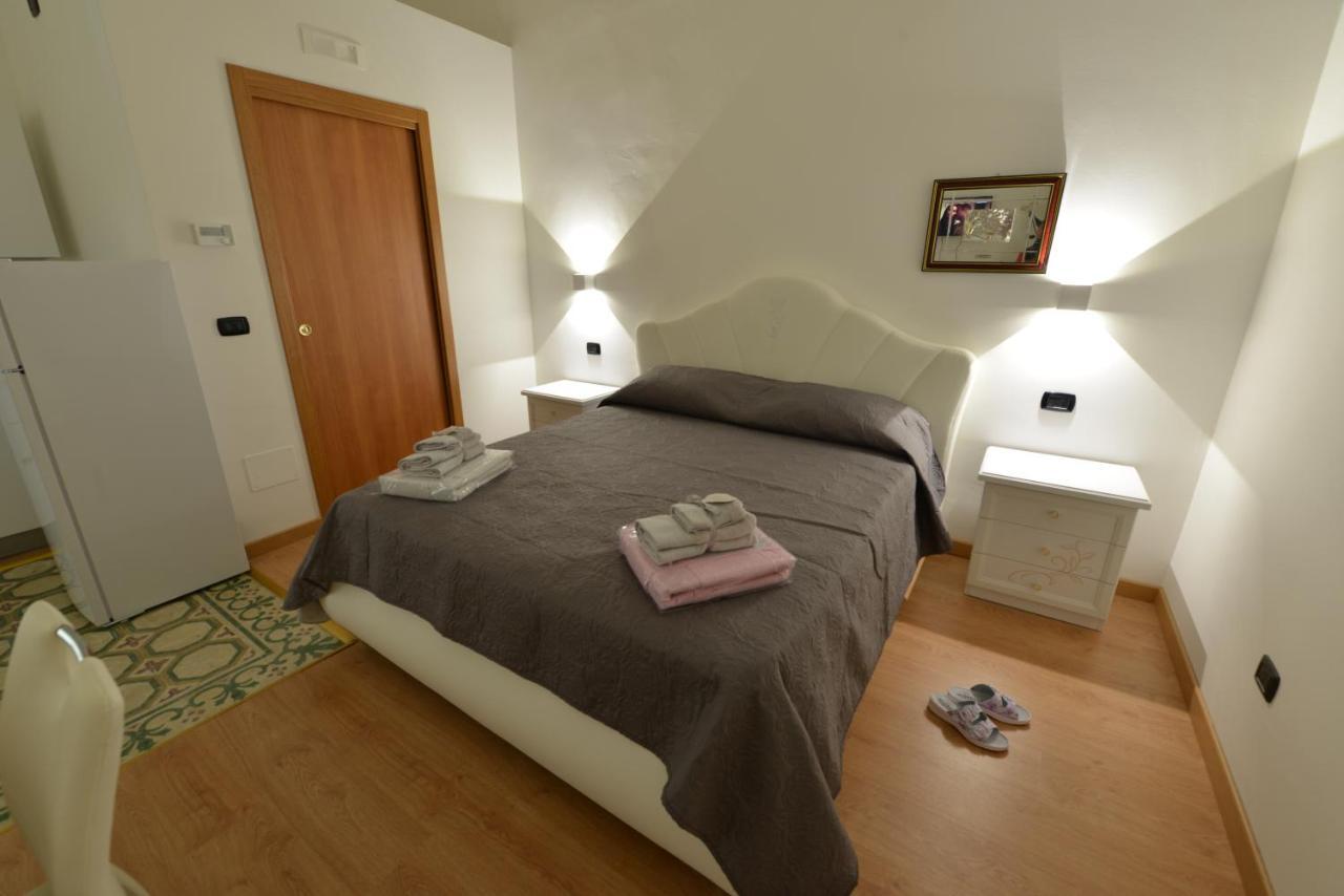 Bed and Breakfast L'Antico Palazzo Canosa di Puglia Exterior foto